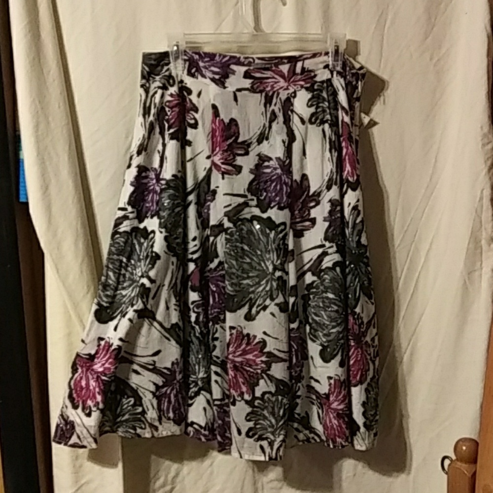 Flared skirt with beaded sequense